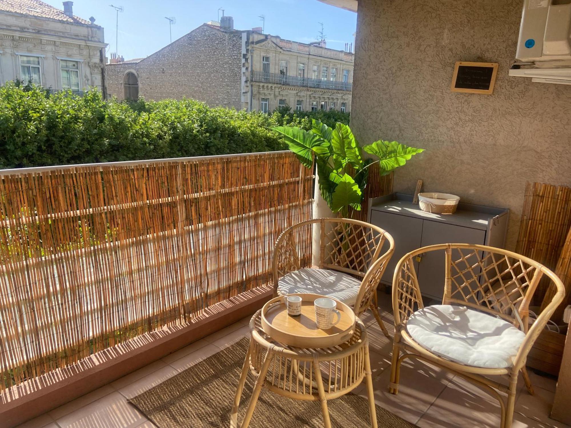 Charmant Appartement Central Terrasse Proche Gare Sete Exterior photo